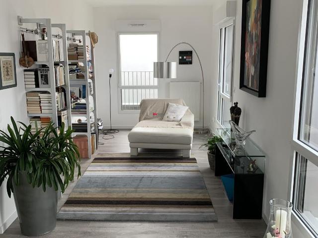 LOCATION d'un appartement T3 meublé 106 m² à PREMESQUES