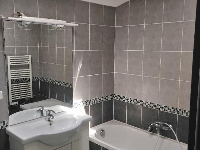 LOCATION d'une maison F3 75 m² à Monteux