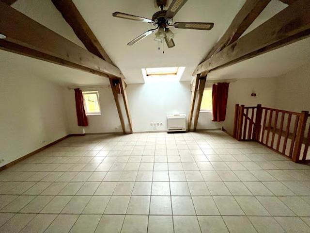Location Duplex 3 pièces 75.04 m2 Monteils