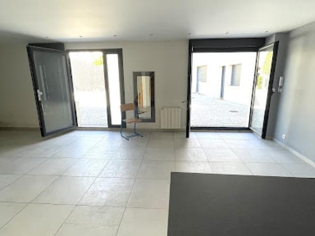 Location Duplex 3 pièces 77 m2 La Varenne Saint Hilaire