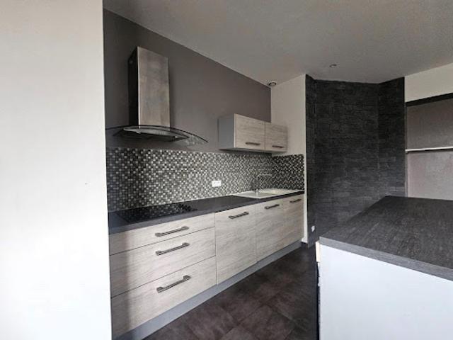 Location Duplex 3 pièces 90 m2 Mazamet