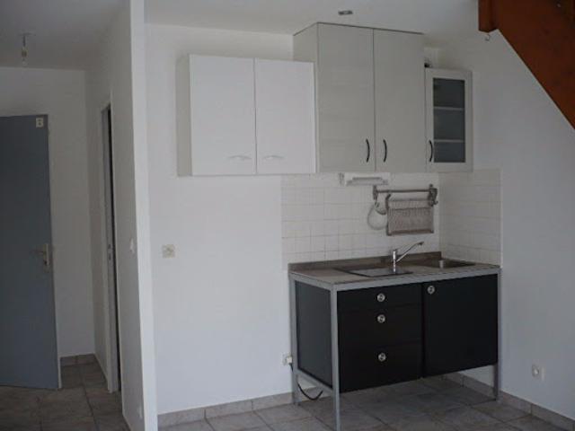 Location Duplex 2 pièces 26.65 m2 Sainte genevieve des bois
