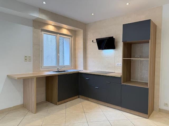 Location Duplex 4 pièces 77.55 m2 Le Soler