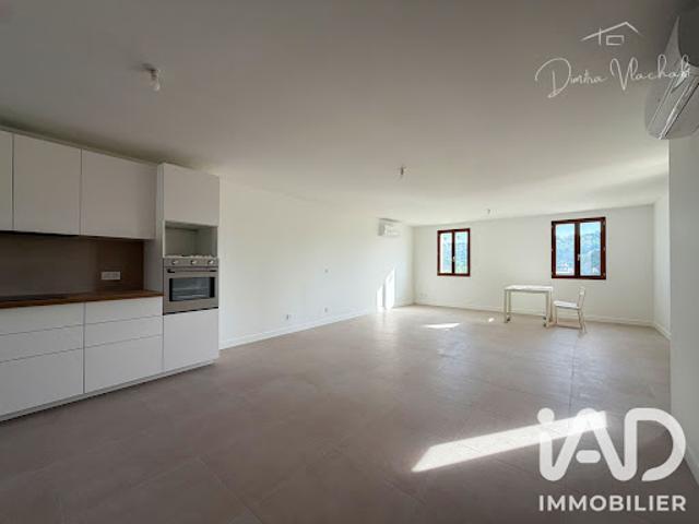 Location Duplex 5 pièces 121 m2 Maule