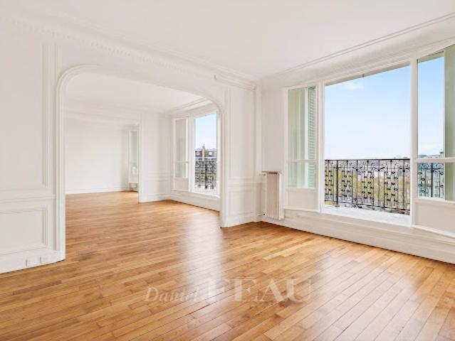 Location Duplex 8 pièces 200 m2 Paris 17ème