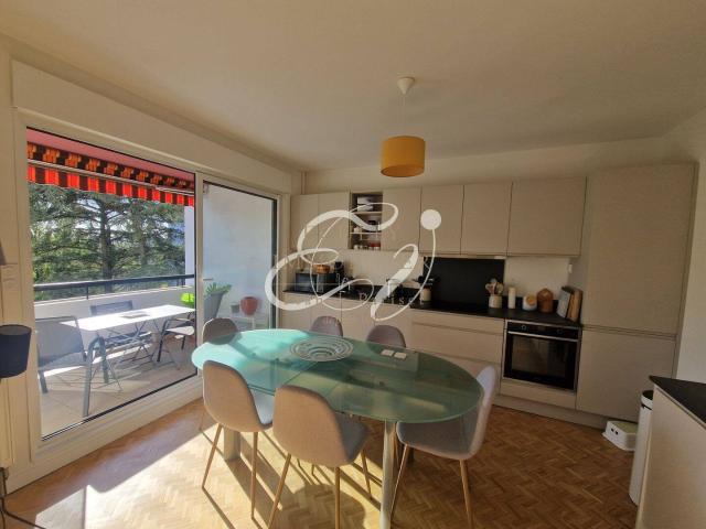LOCATION ECULLY 69130 APPARTEMENT 4 PIECES 3 CHAMBRES EXCELLENT
