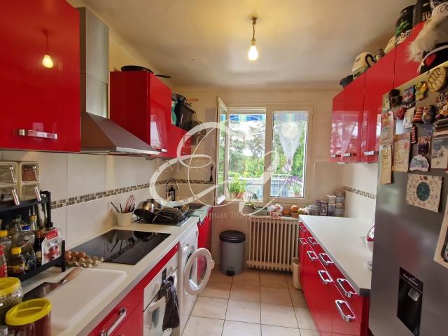 LOCATION ECULLY 69130 APPARTEMENT T3 IDEAL COLOCATION TERRASSE PARKING