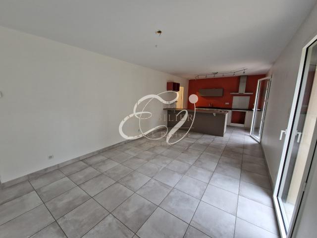 LOCATION ECULLY 69130 MAISON 5 PIECES 4 CHAMBRES JARDIN TERRASSE GARAGE PARKING
