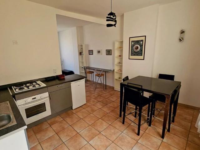 Location en centre ville de Nîmes