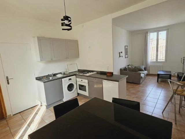 Location en centre ville de Nîmes