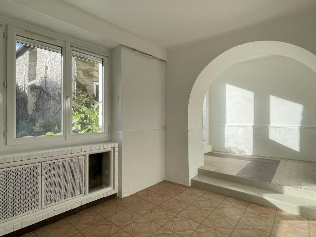 Location ETRECHY, MAISON DE VILLE 75 m²