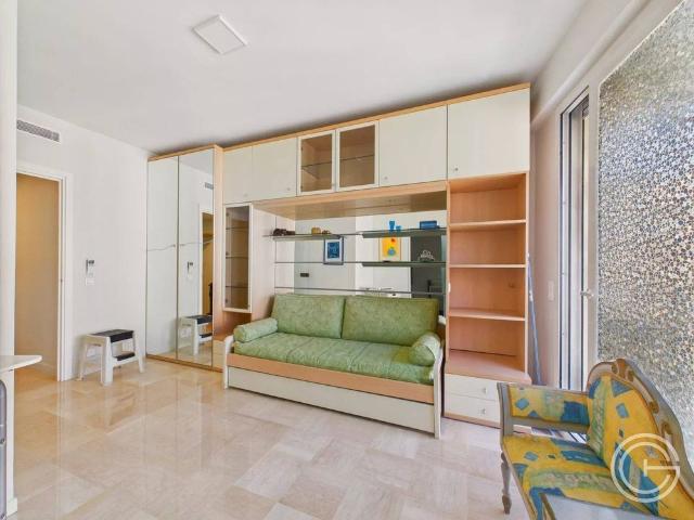 LOCATION ETUDIANTE 131 PROMENADE DES ANGLAIS PROCHE DES ECOLES TOUTES CHARGES COMPRISES