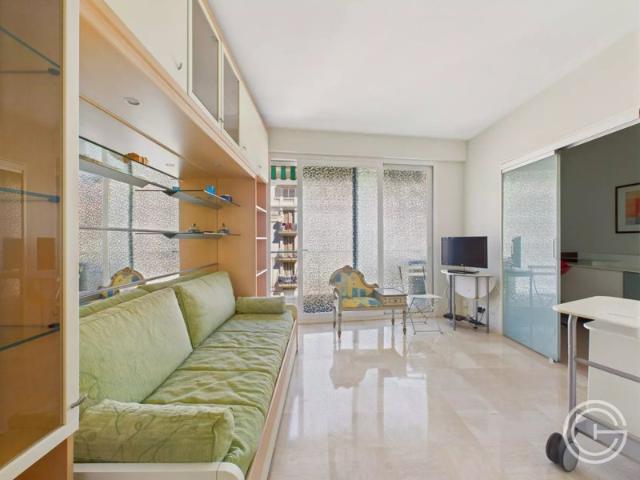 LOCATION ETUDIANTE 131 PROMENADE DES ANGLAIS PROCHE DES ECOLES TOUTES CHARGES COMPRISES