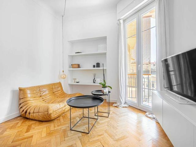 location etudiante nice centre 2 pieces meuble