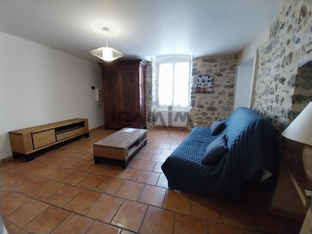 Location EXCLUSIF APPARTEMENT MEUBLE DEUX CHAMBRES, UN BUREAU PARKING FERME AU CENTRE DE SAUVE | SAMIM