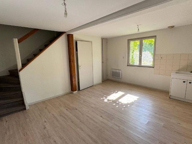 Location F3 Duplex 90, rue de Paris 69890 La Tour de Salvagny