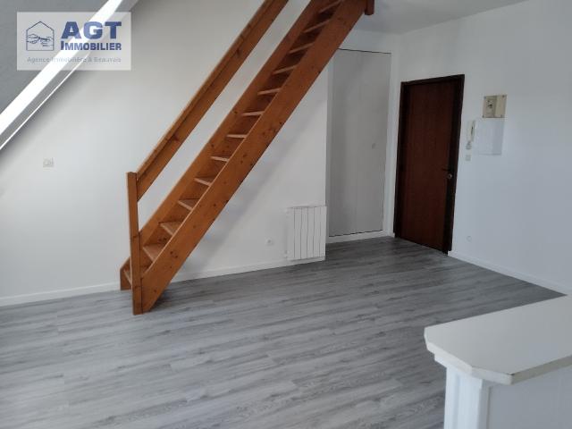 LOCATION F2 DUPLEX PROCHE GARE DE BEAUVAIS