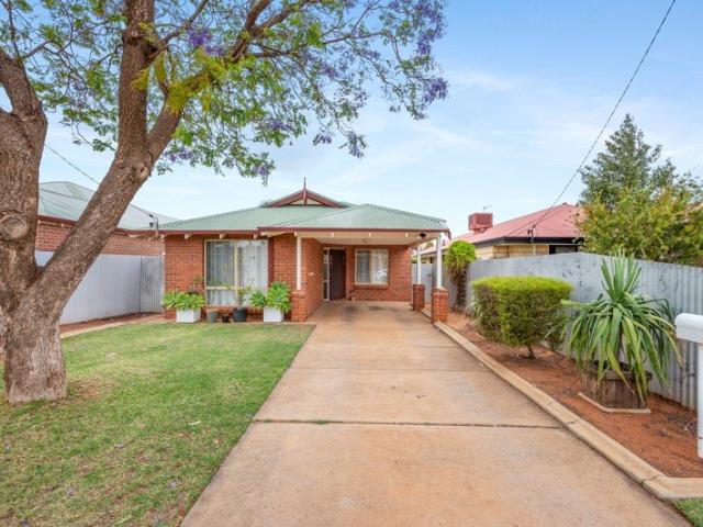 LOCATION & FAMILY HOME