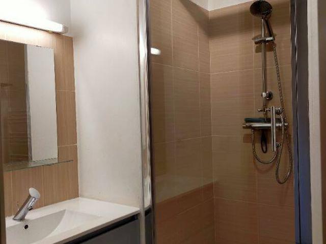 LOCATION FONTAINEBLEAU AVON STUDIO MEUBLE 24.02 m2