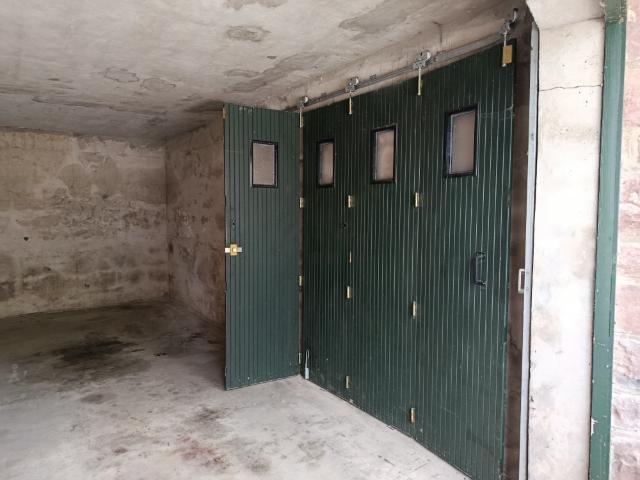 Location Garage à louer proche des rues piétonnes | ERLEA IMMOBILIER