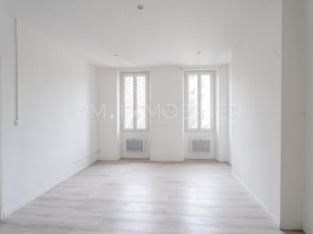 Location Grand T1 CHARTREUX