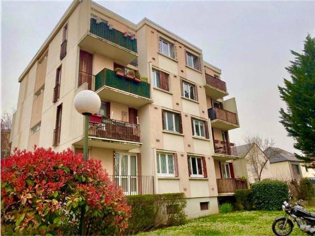 Location Grand T2 meublé de 50,50 m² – Très lumineux, 2 balcons, parking – Antony 92