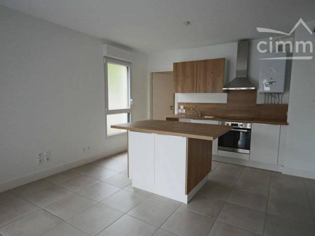LOCATION GRESIVAUDAN BERNIN: APPARTEMENT T2 AVEC TERRASSE