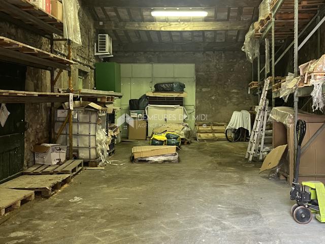 Location Hangar 105 m2