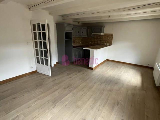 LOCATION HAYANGE F3