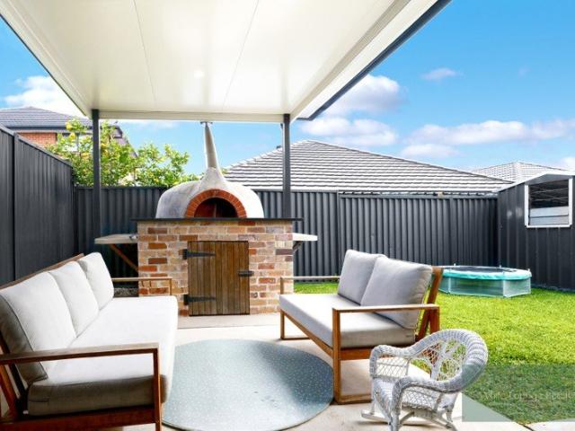 Location! High End Finishes! No Expense Spared! Plan Your Housewarming Party!