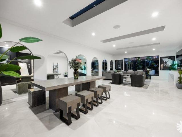 Location, Home and Lifestyle All in One!