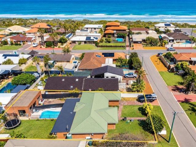 Location. Home. Pool. Tarcoola Beach