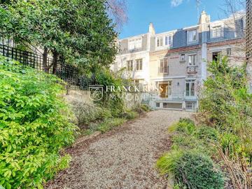 Location Hôtel particulier 9 pièces 280 m2 Paris 16ème