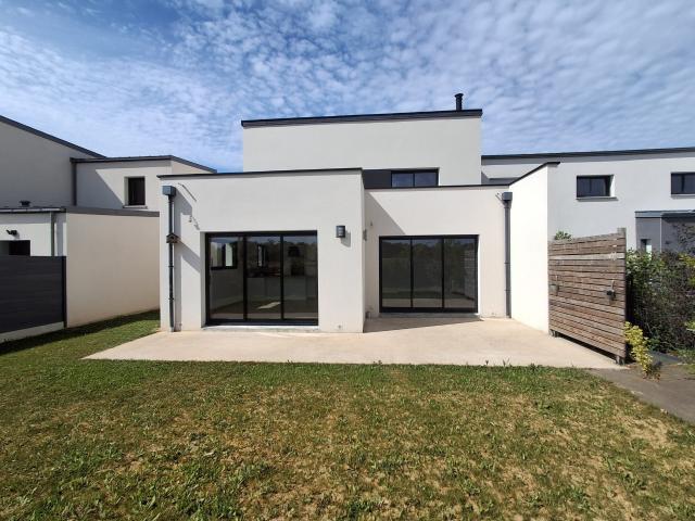 Location House Allée Lupolde, Saint Erblon