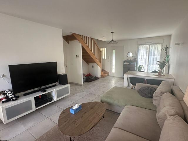 Location House Avenue Gabriel Péri, Sainte Geneviève des Bois