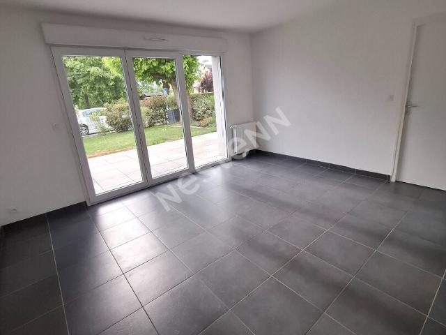 Location House Avenue de la Mairie, Chavagne