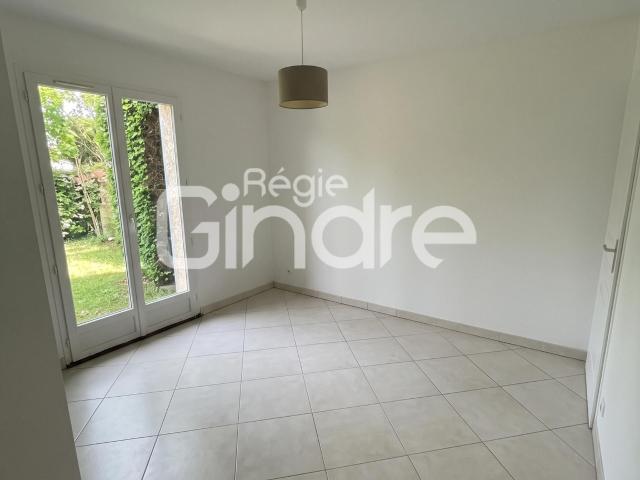 Location House Avenue de Montlouis, Champagne au Mont d'Or