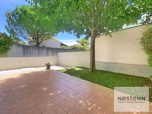 Location House Avenue de Sommières, Castries