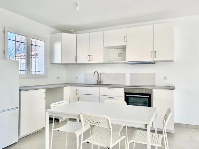 Location House Avenue de Verdun, Pertuis