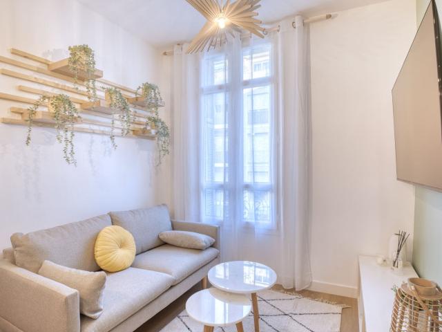 Location Appartement Avenue des Diables Bleus, Nice