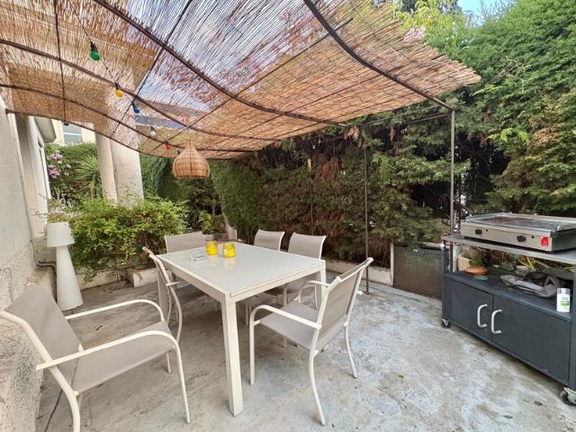 Location House Avenue des Pins, Nice