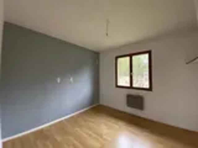 Location House Avenue du Champs de Mars, Saint Symphorien d'Ozon