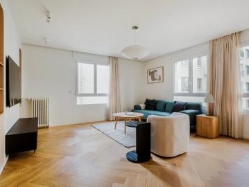 Location House Avenue Franco Russe, Paris