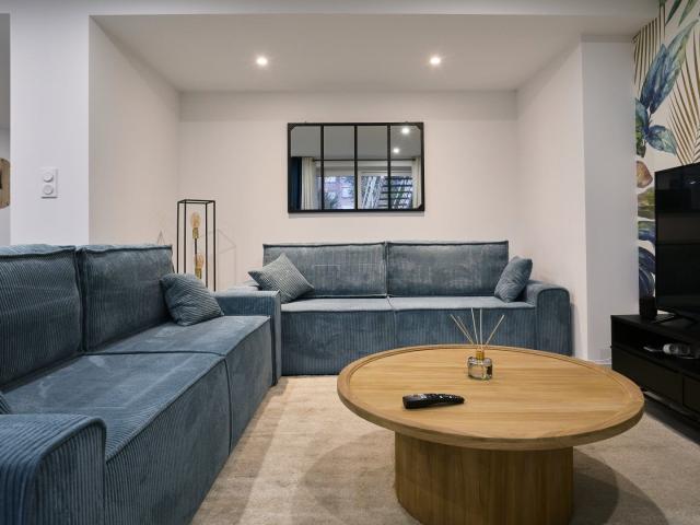 Location House Avenue Louise Michel, Lille