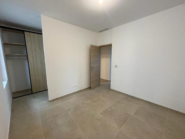 Location House Avenue Roger Chaudon, Aix en Provence