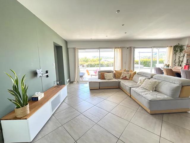 Location House Chemin de Cazenave, Guiche
