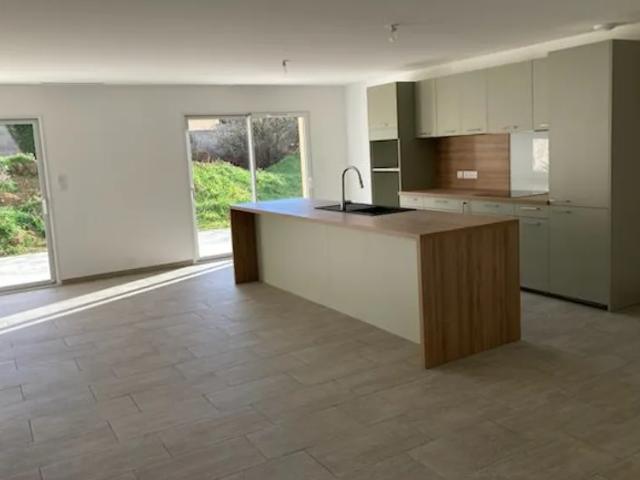 Location House Chemin de Font Bleue, Malemort du Comtat