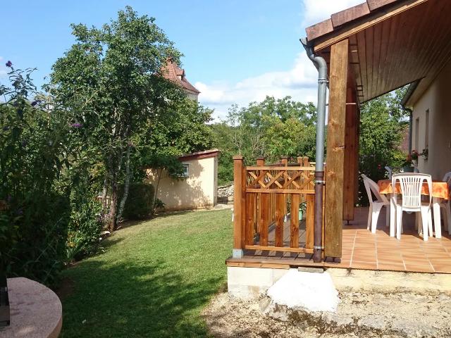 Location House Chemin de la Côte, Lacave