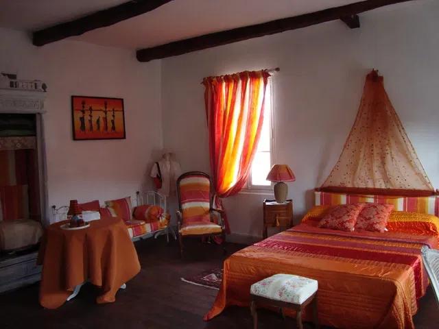Location House Chemin de Terrambeau, Laas