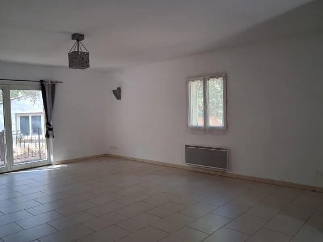 Location House Chemin des Garrigues, Rognes